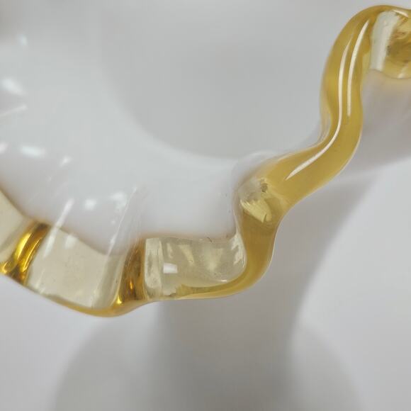 VTG 8" Double Crimped Ruffle Fenton Gold Crest Milk Glass Vase Transparent Gold - Picture 5 of 8